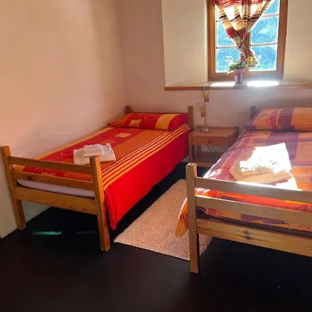 Гостевой дом Chasa Crusch Зент